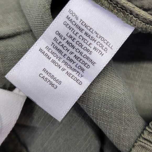 Treasure & Bond Elastic Pigment Washed Olive Lyocell Shorts Size Large - Picture 3 of 6